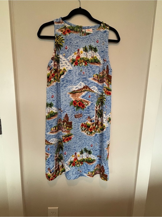 Pineapple Moon Dresses & Skirts - Pineapple Moon Light Blue Tropical Print Top
